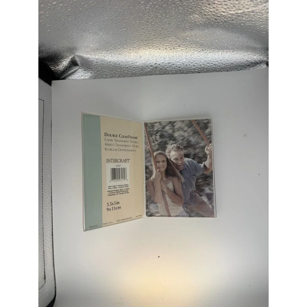 Multi‑Size Photo Frames Lot – Metal & Plastic – Free‑Standing & Bifold Styles